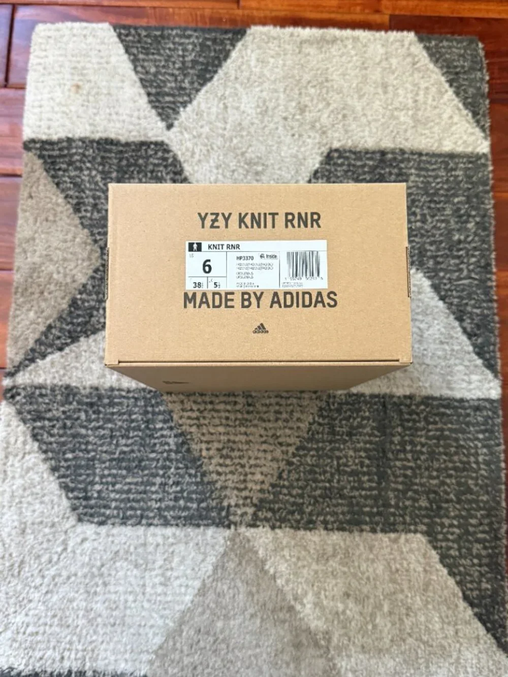 YEEZY KNIT RNR - Picture 3 of 6